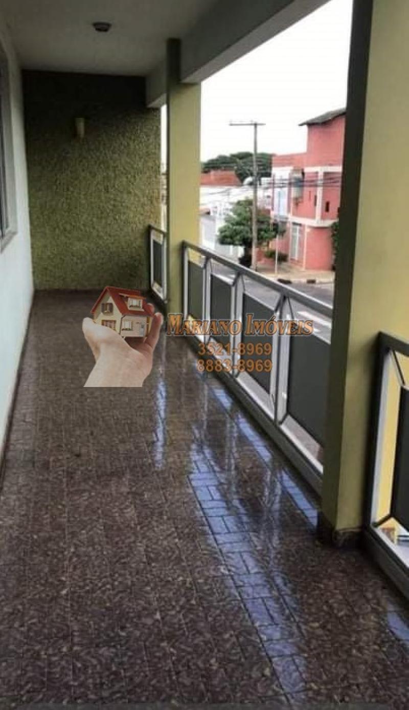SOBRADO CENTRO DE PASSOS