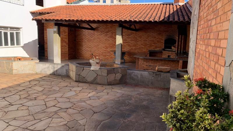 CASA BAIRRO CENTRO
