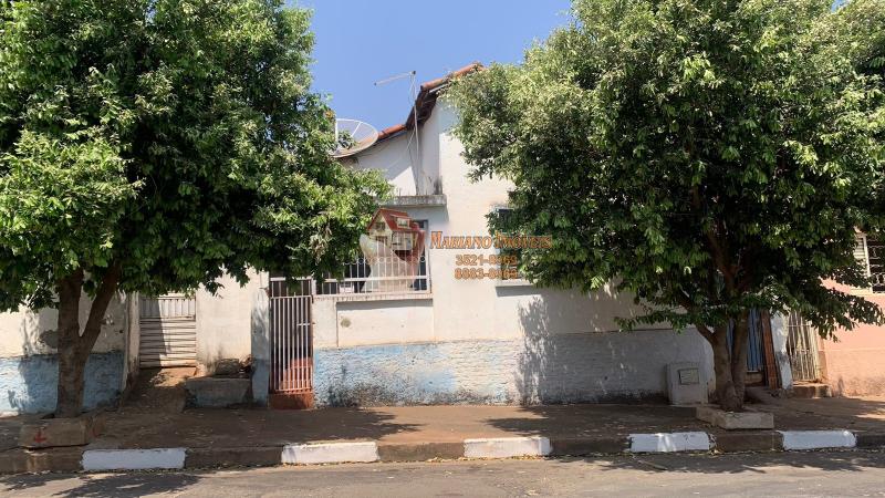 CASA BAIRRO CENTRO