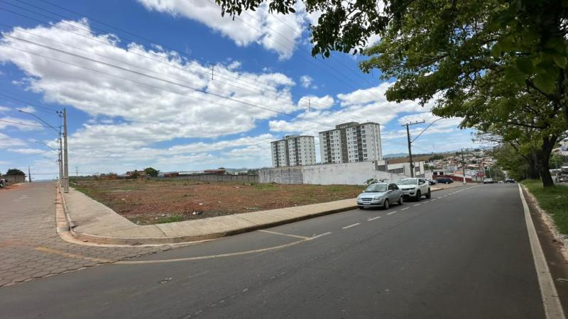 LOTES COMERCIAIS À VENDA PRÓXIMO À JUCA STOCKLER