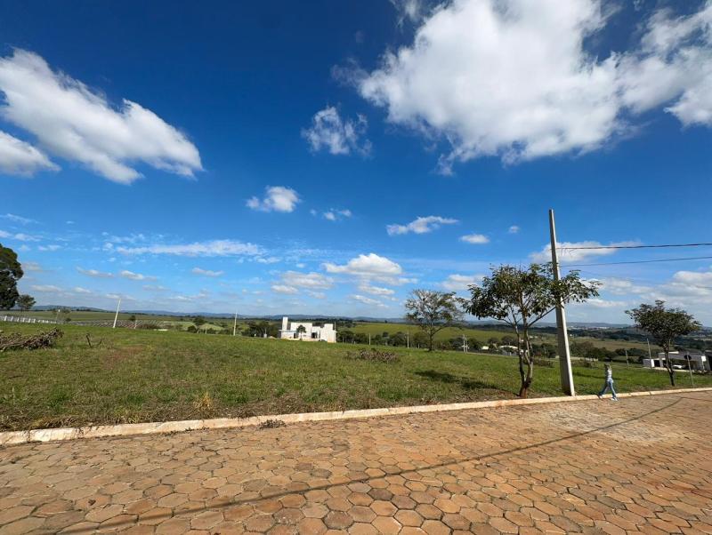 LOTE - CONDOMÍNIO GRANVILLE