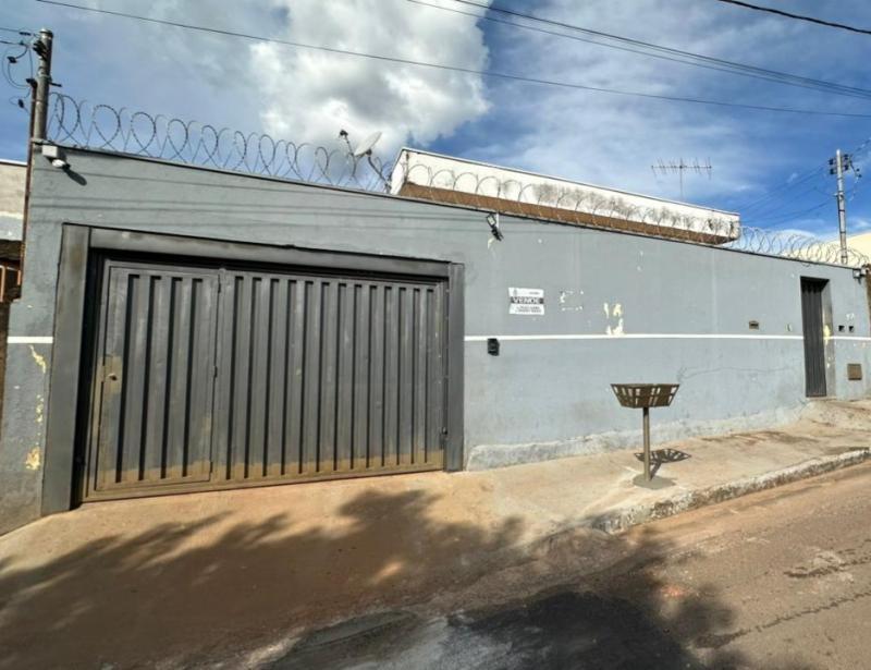 CASA À VENDA - NOSSA SENHORA APARECIDA