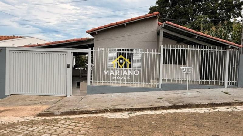 Oportunidade! Casa à venda no Jardim Colégio em Passos