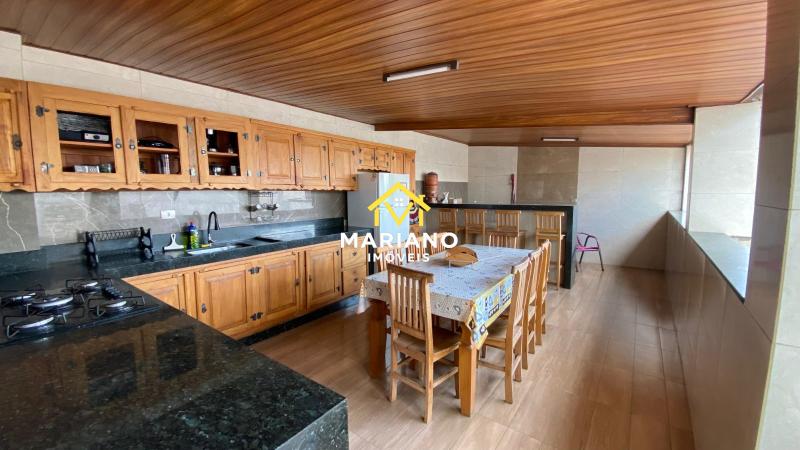 Casa estilo rústico à venda no Penha – Diferenciada e acolhedora