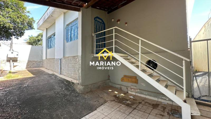 Casa à venda em Santa Luzia – Espaço e praticidade