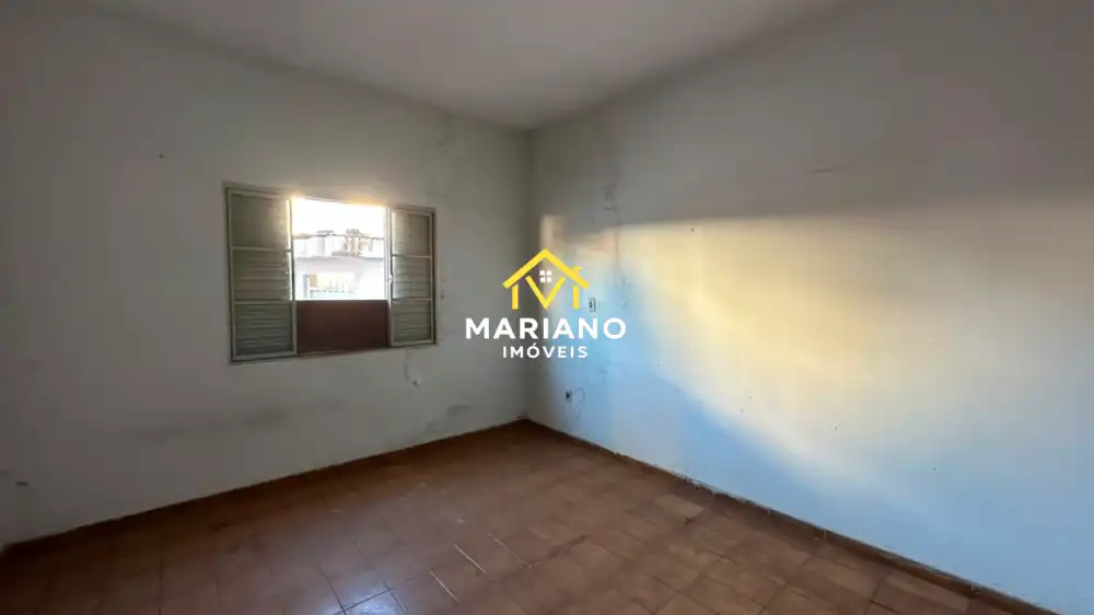 Casa à venda -  Carmelo