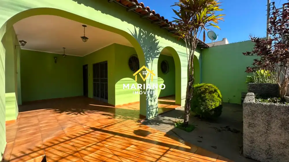 CASA DISPONÍVEL PARA LOCAÇÃO – PRÓXIMA À AVENIDA DA MODA 