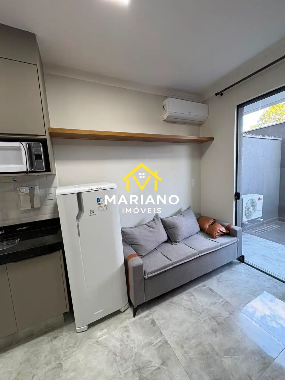 Studio Mobiliado - Faculdade Atenas